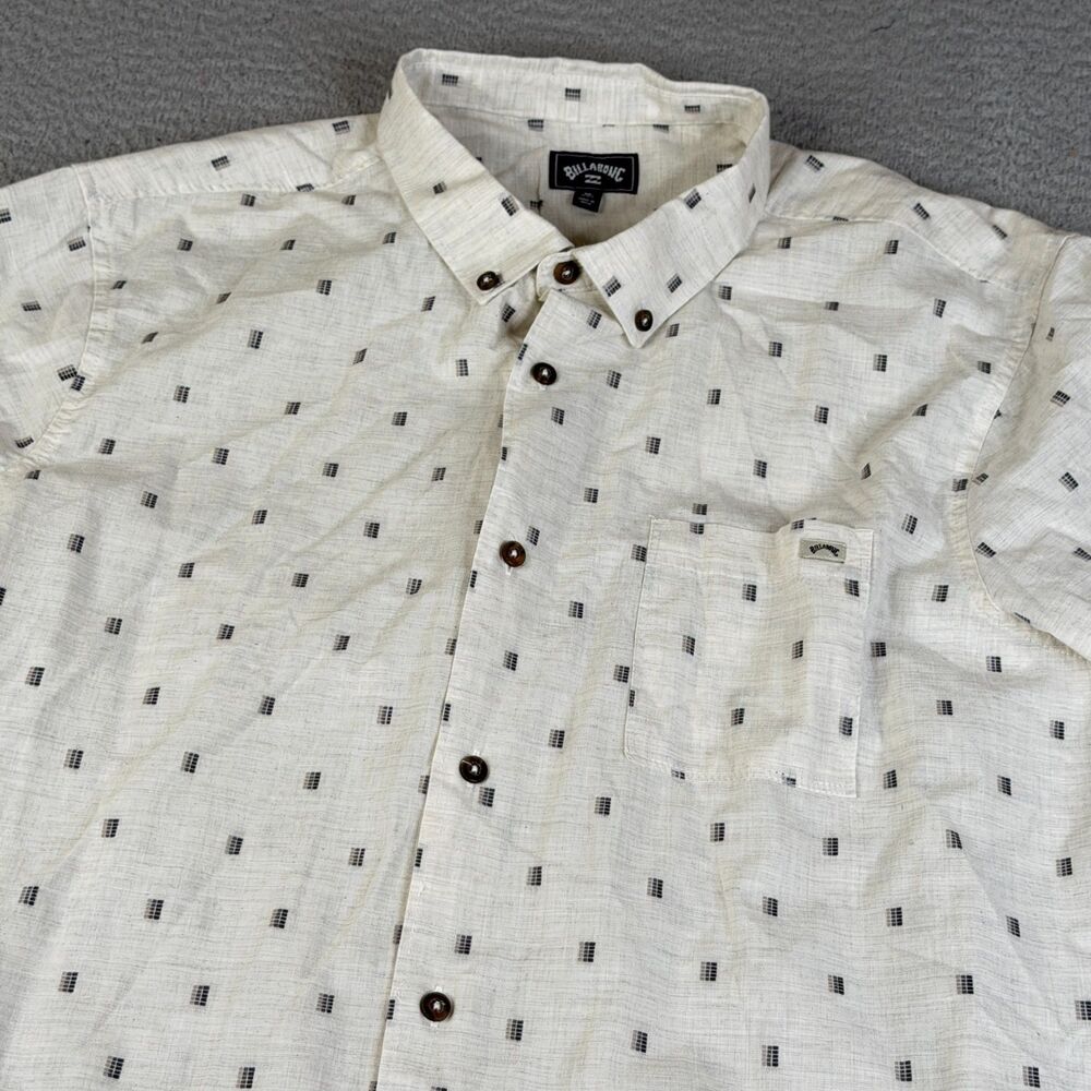 BILLABONG Shirt Men XL White Geometric Pattern Button Up Pocket Surf Skate Y2K